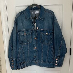 NWT STAUD + WRANGLER THE BIGGEST JEAN JACKET MID BLUE